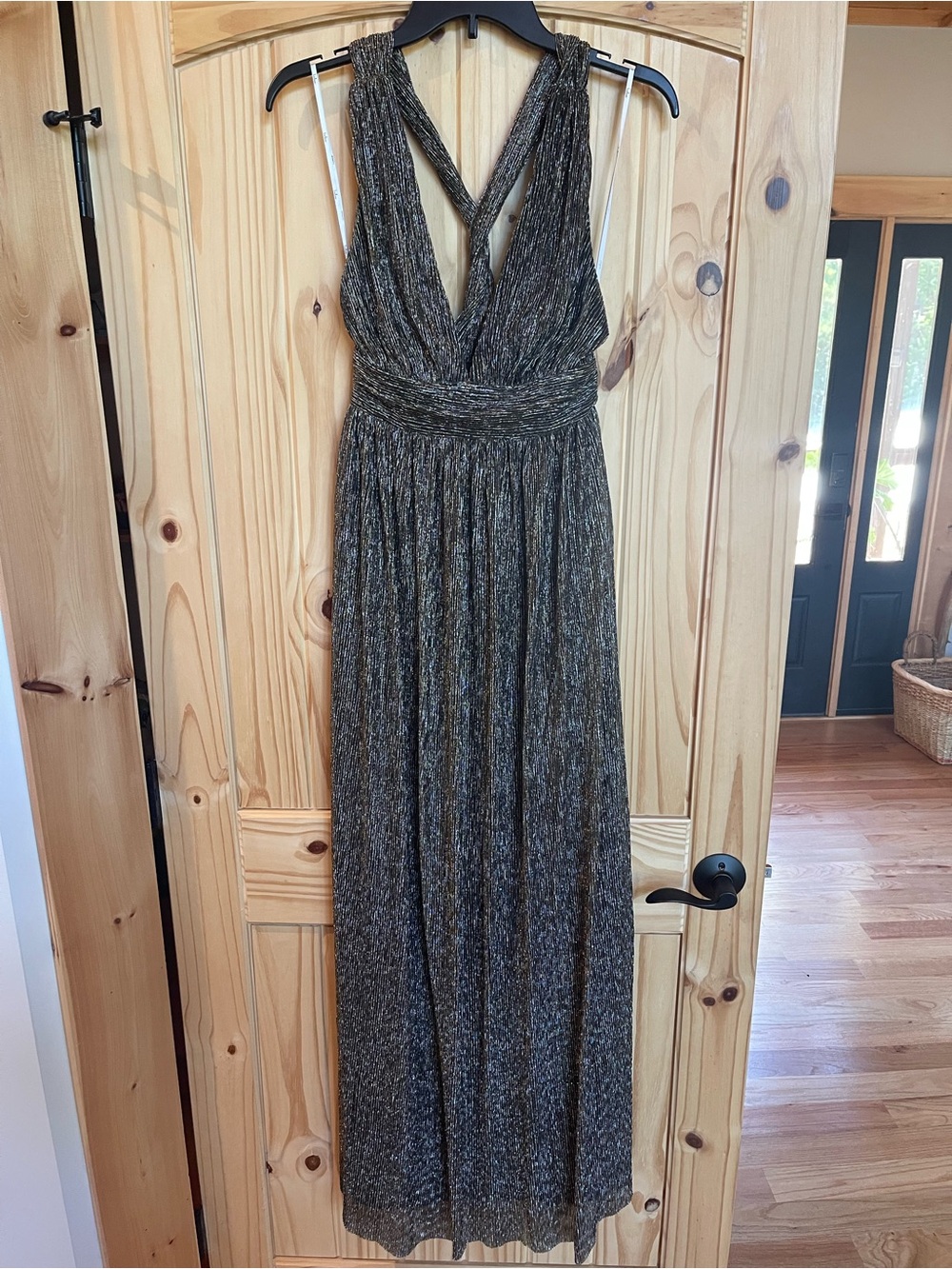Lulu's Black and Gold Shimmer V-Neck Maxi Dress